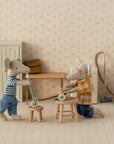 Vacuum Cleaner | Mouse