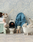 Bathtub | Mouse
