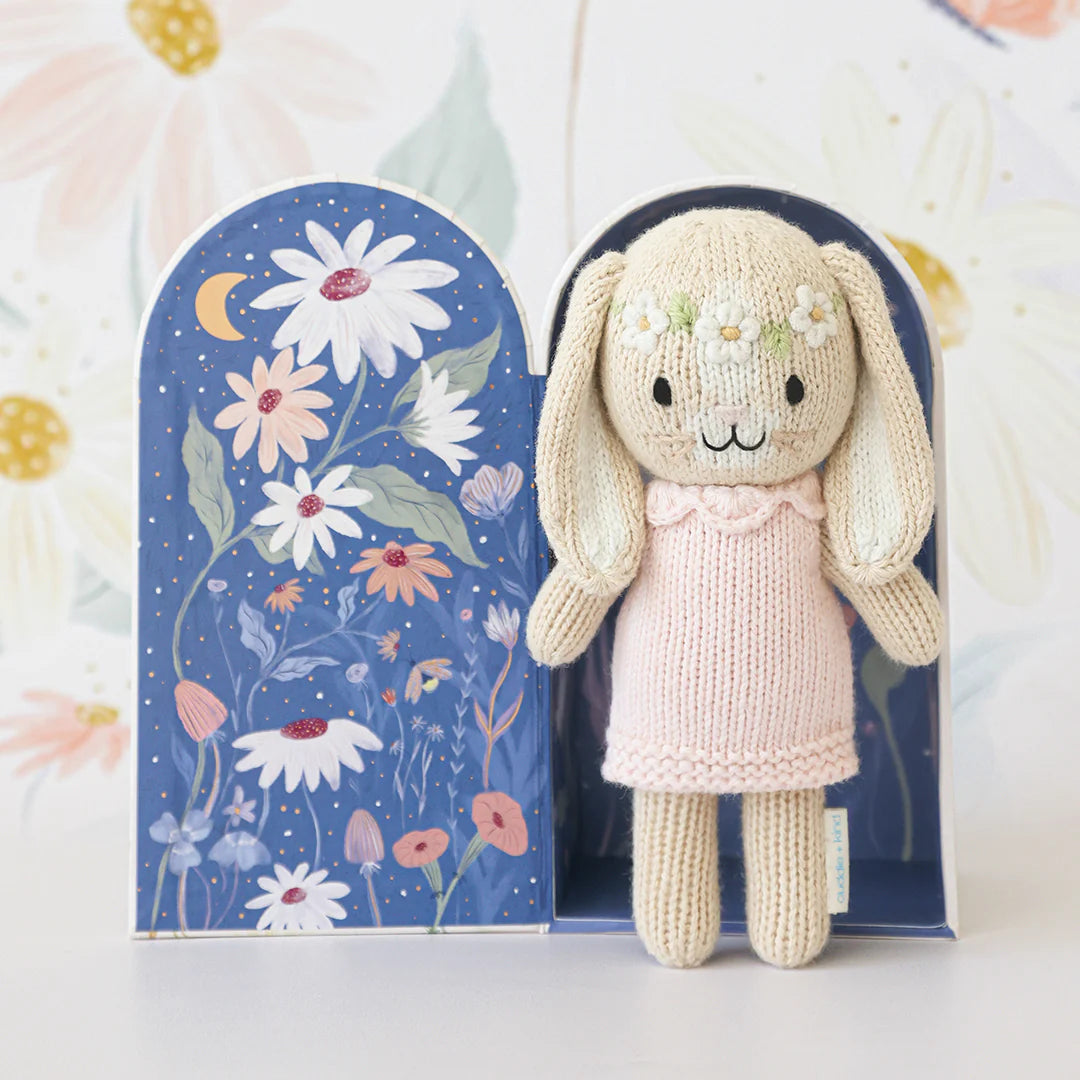 Tiny Collection | Hannah