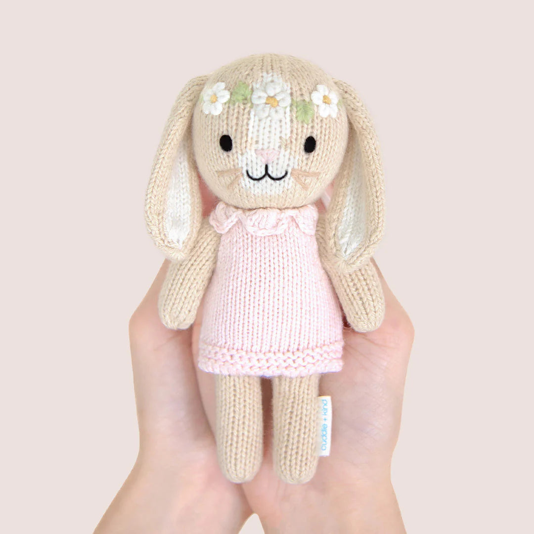 Tiny Collection | Hannah