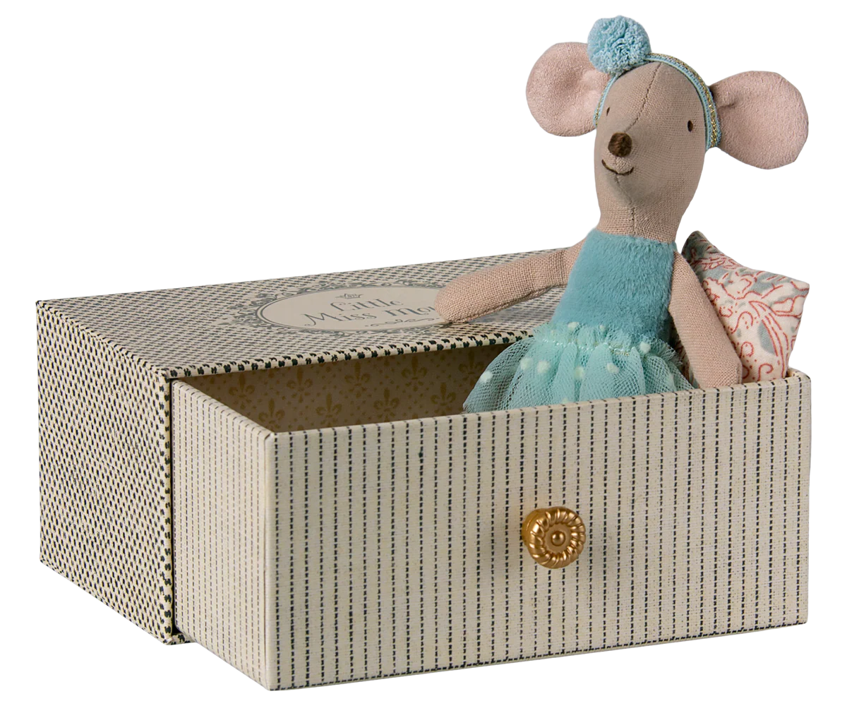 Dance Mouse in Daybed | Little Sister