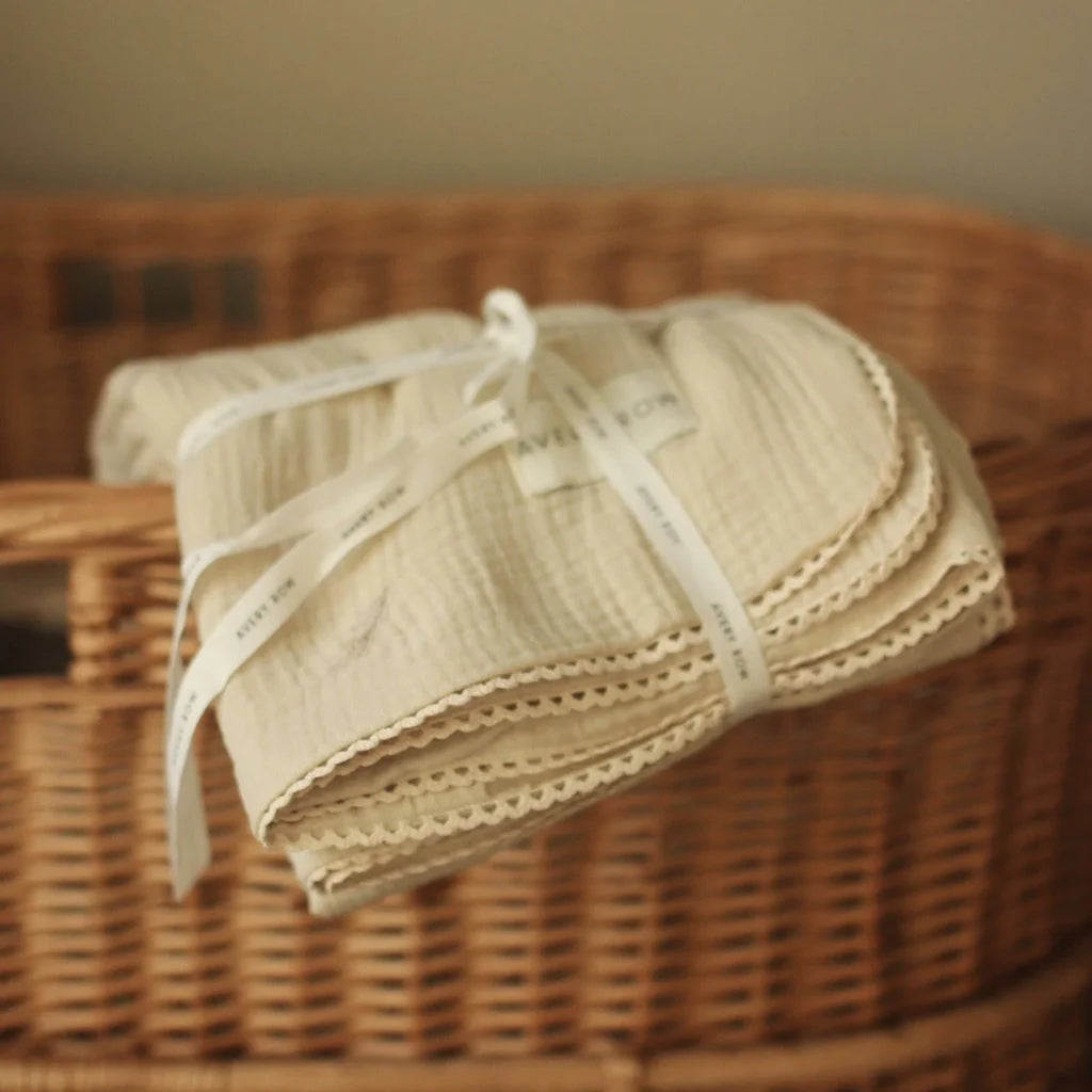 Embroidered Muslin Blanket | Grasslands