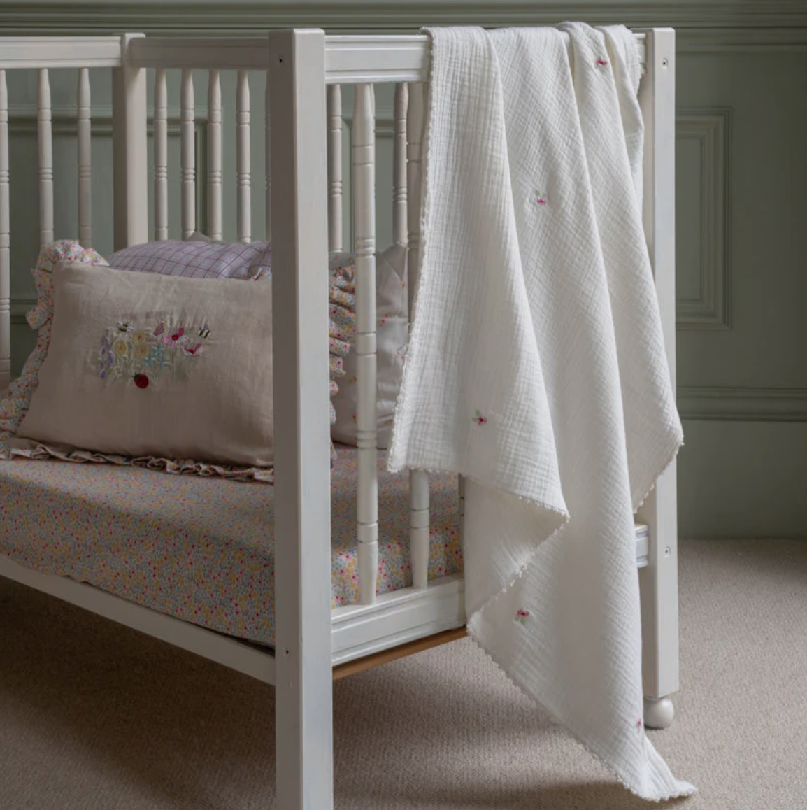 Embroidered Muslin Blanket | Anemone